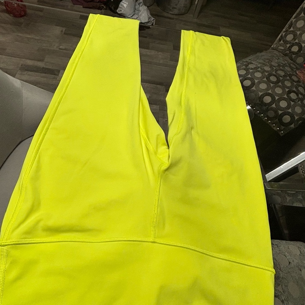 lululemon Align High-Rise HR Crop 23" Electric Lemon ELLE Neon Yellow